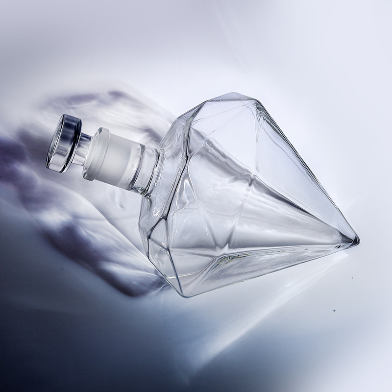 Декантер для виски с алмазной  – обзор и цена Glass Decanter Whiskey