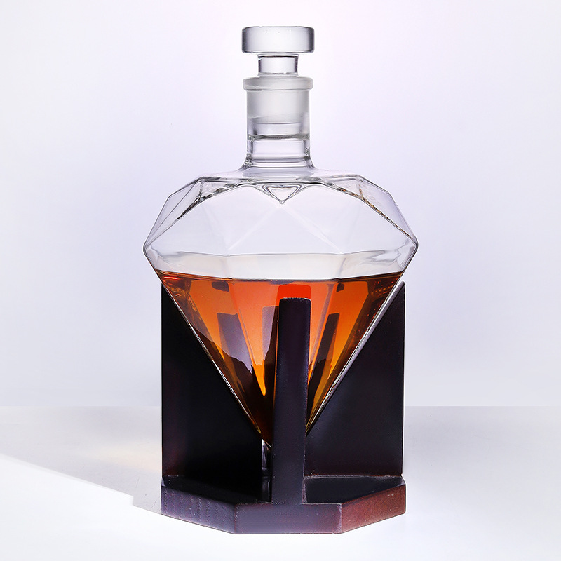 Декантер для виски с алмазной  – обзор и цена Glass Decanter Whiskey